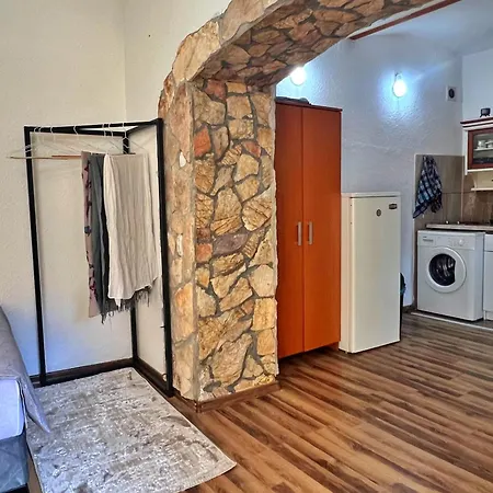 Old Town With Patio Daire